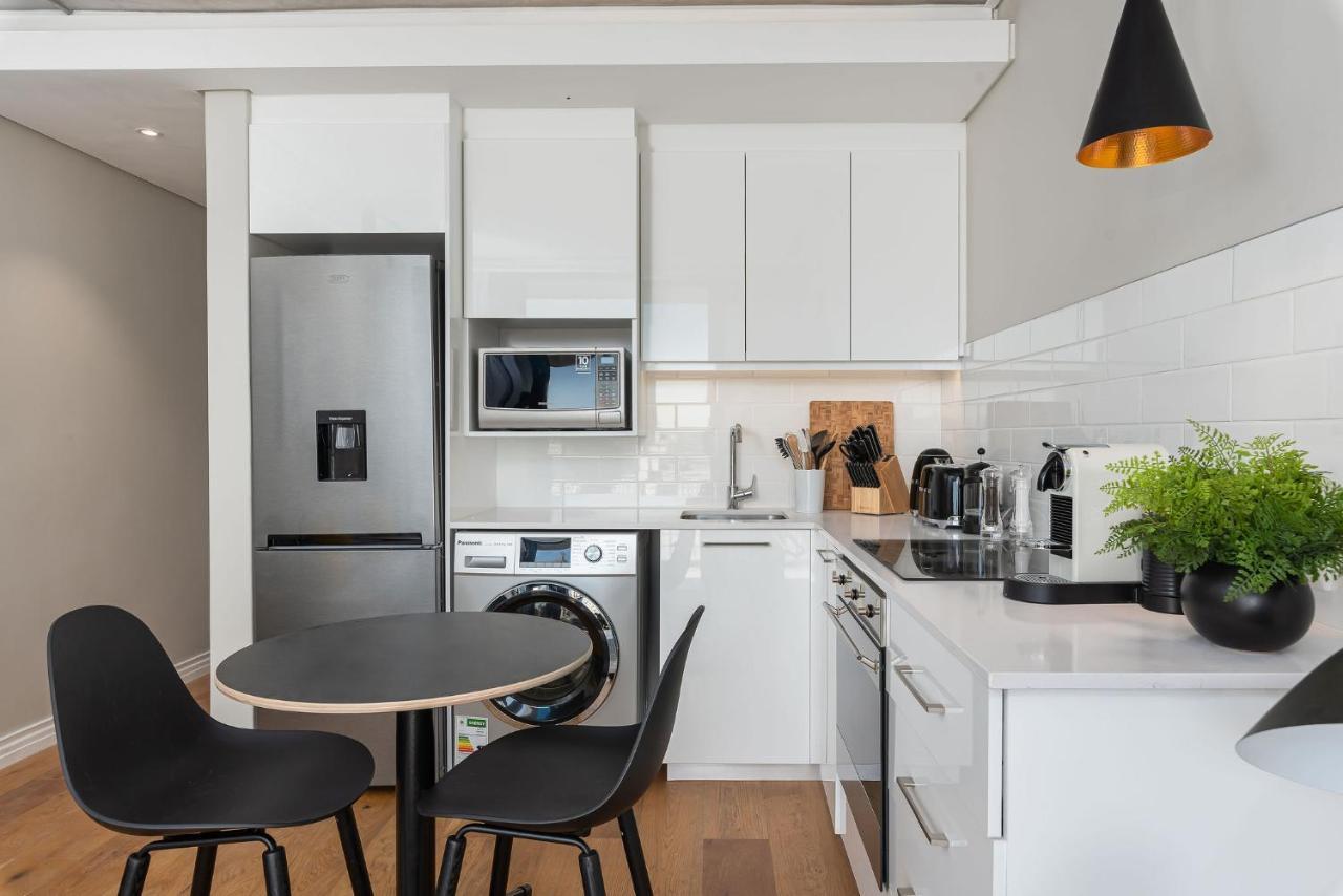 The Docklands Luxury Apartments كيب تاون المظهر الخارجي الصورة