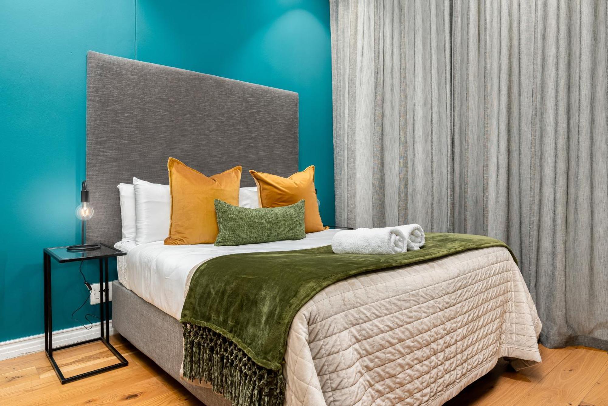 The Docklands Luxury Apartments كيب تاون المظهر الخارجي الصورة
