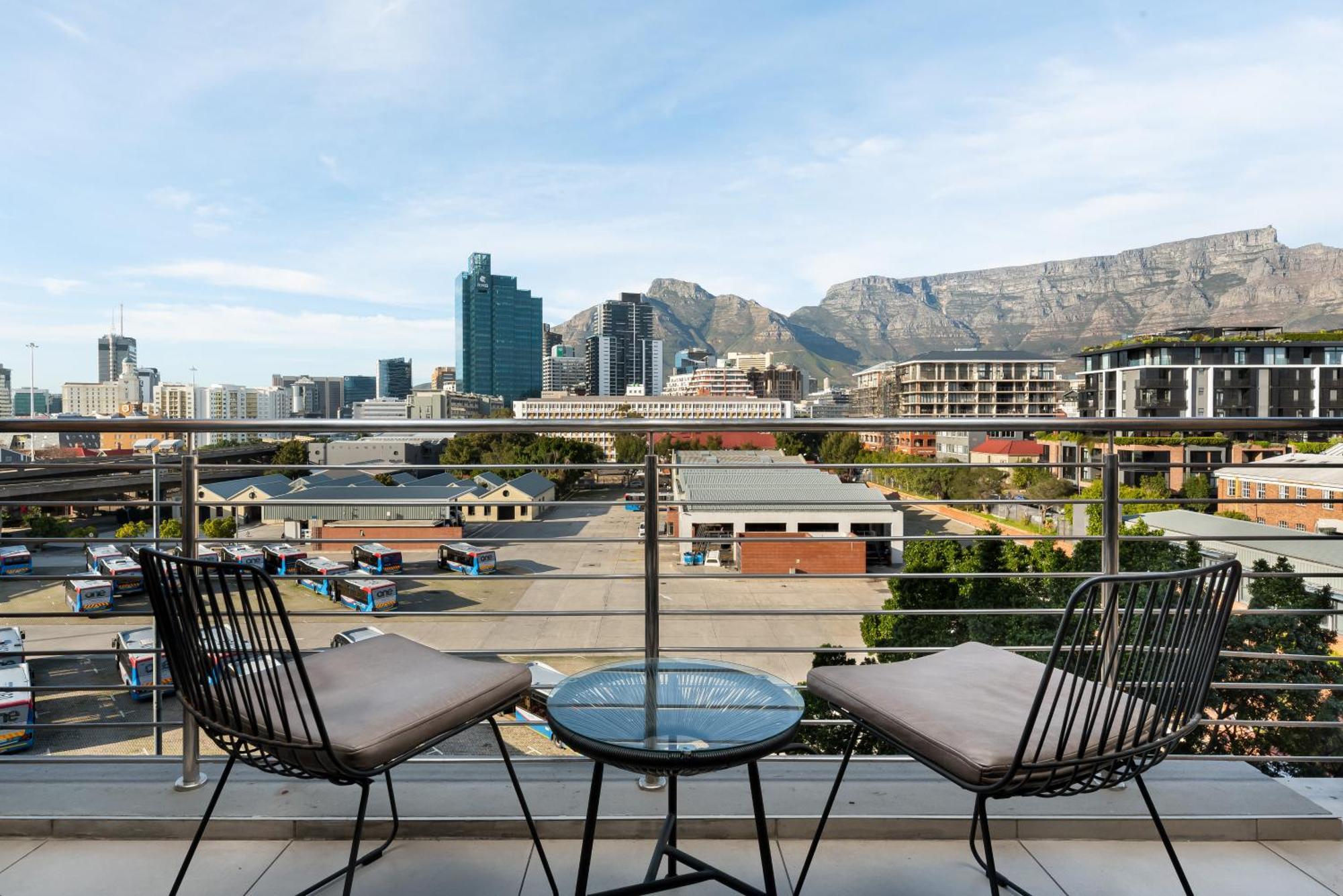 The Docklands Luxury Apartments كيب تاون المظهر الخارجي الصورة
