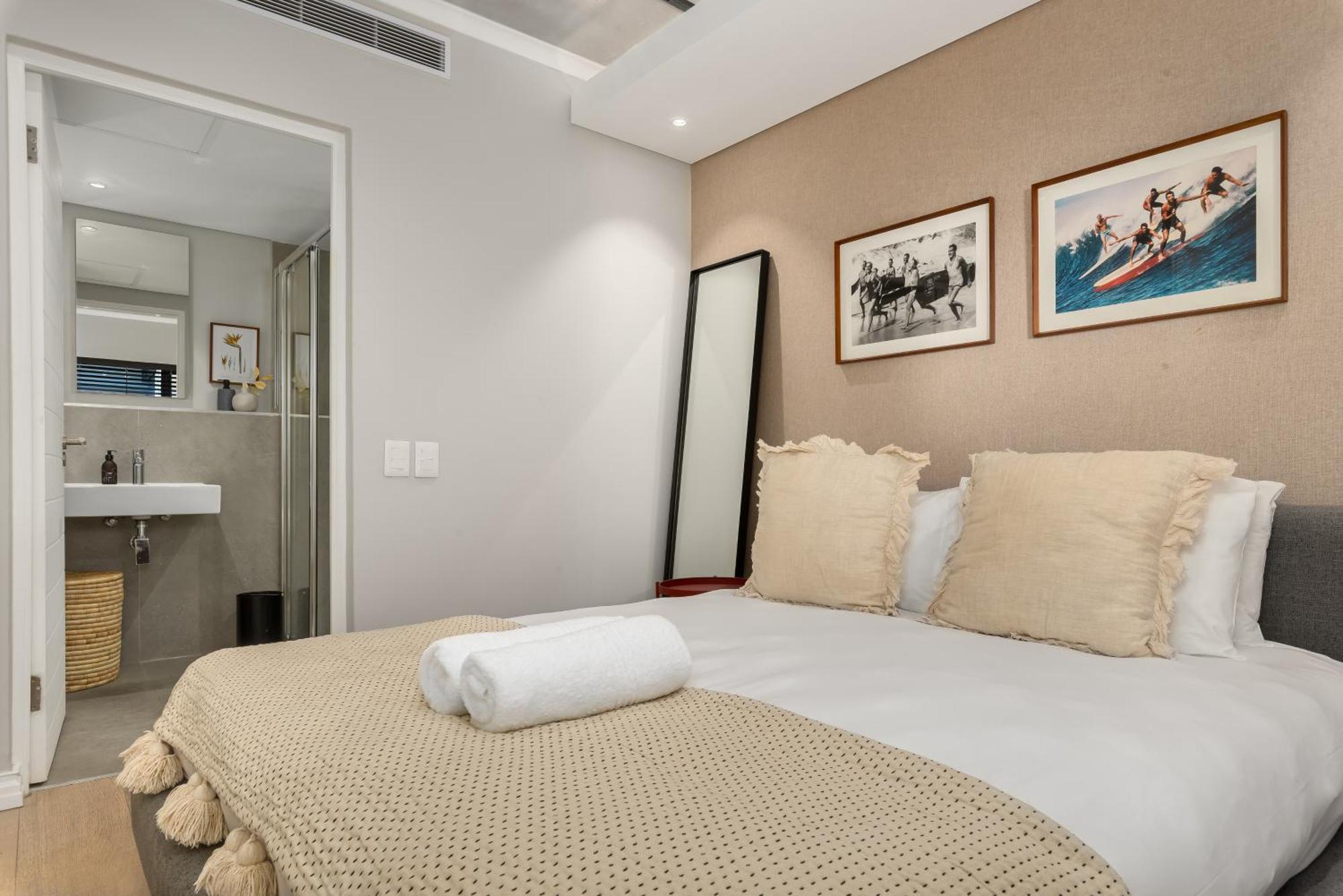 The Docklands Luxury Apartments كيب تاون المظهر الخارجي الصورة